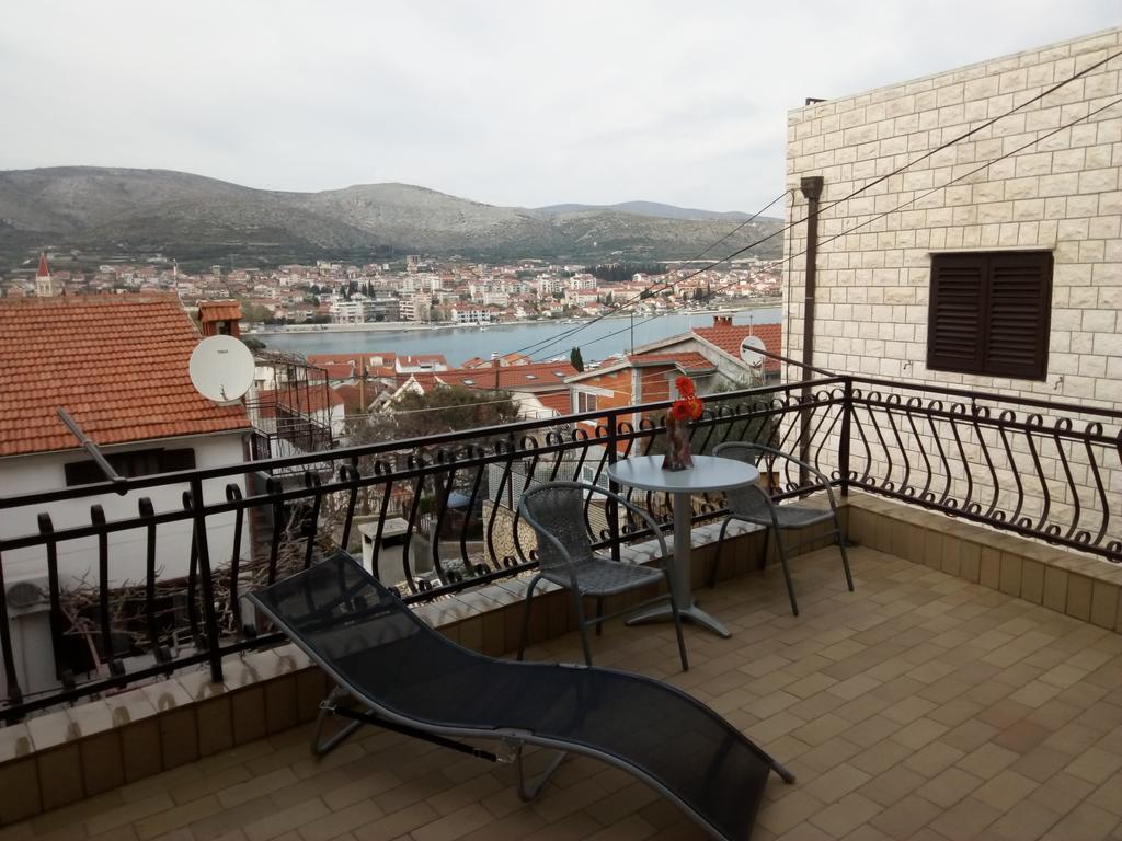 Apartments Josip Trogir Exteriör bild